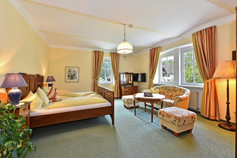 schönes Familienzimmer in Hotel-Pension Nähe Gerlitzen Ossiacher See in Arriach