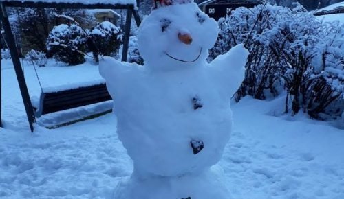 Schneemann in der Unterkunft Hotel-Pension Pilsachhof in Kärnten bei Gerlitzen Alpe